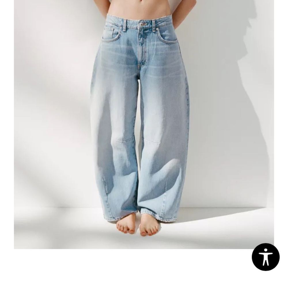 Zara Mid-rise Baggy Balloon Jean